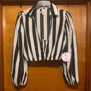 NWT Joy & Ash Size M Black and White Referee Crop Top